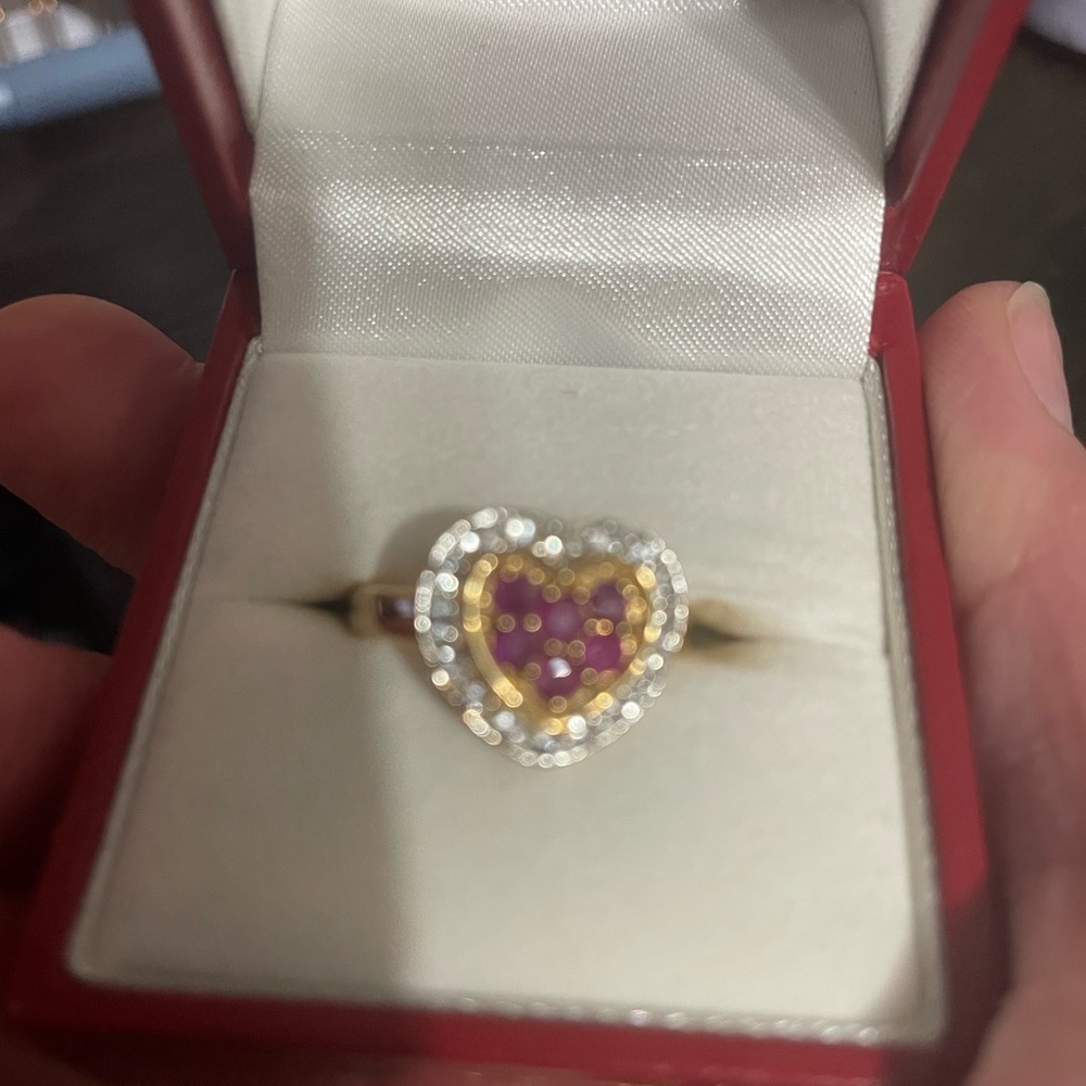 10k yellow gold and ruby ring
